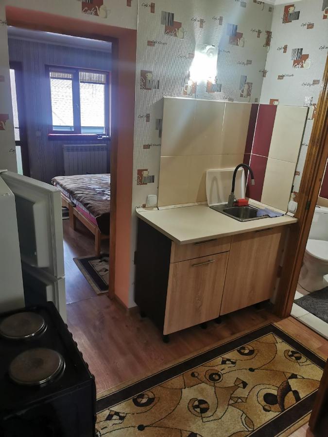 Apartment 5 *
